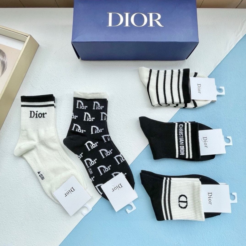 DIOR